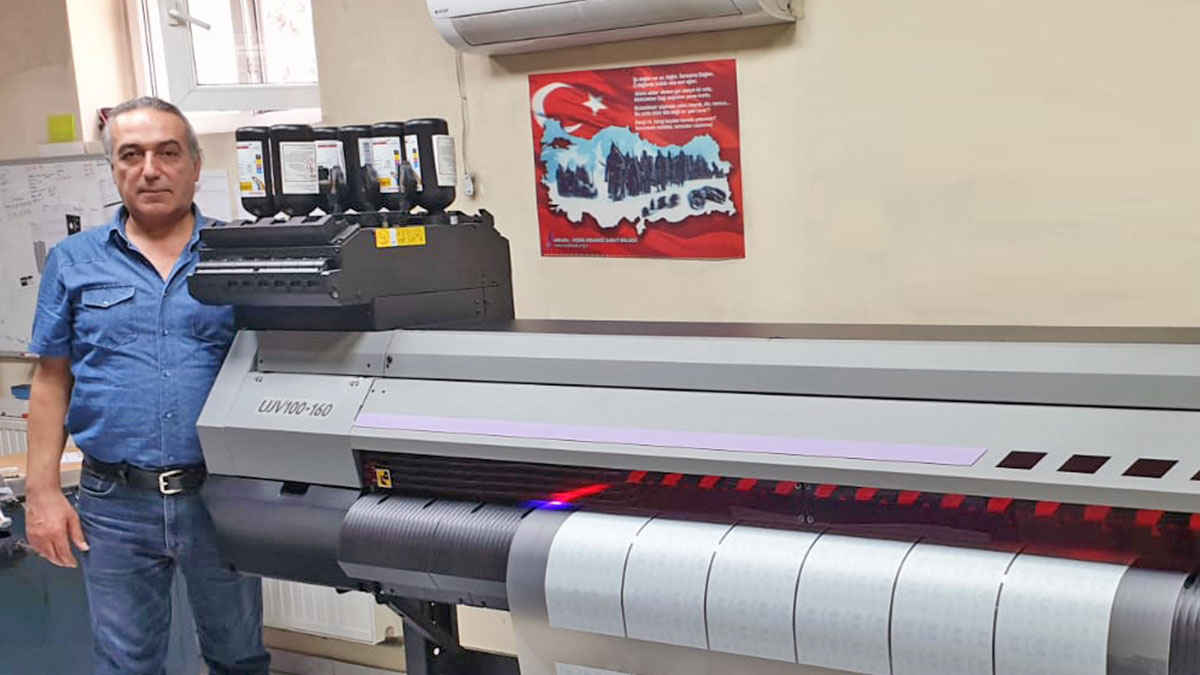 Endüstriyel Reklam Sektörü Mimaki UJV100-160 ’ı Çok Sevdi - Hasan Babacan