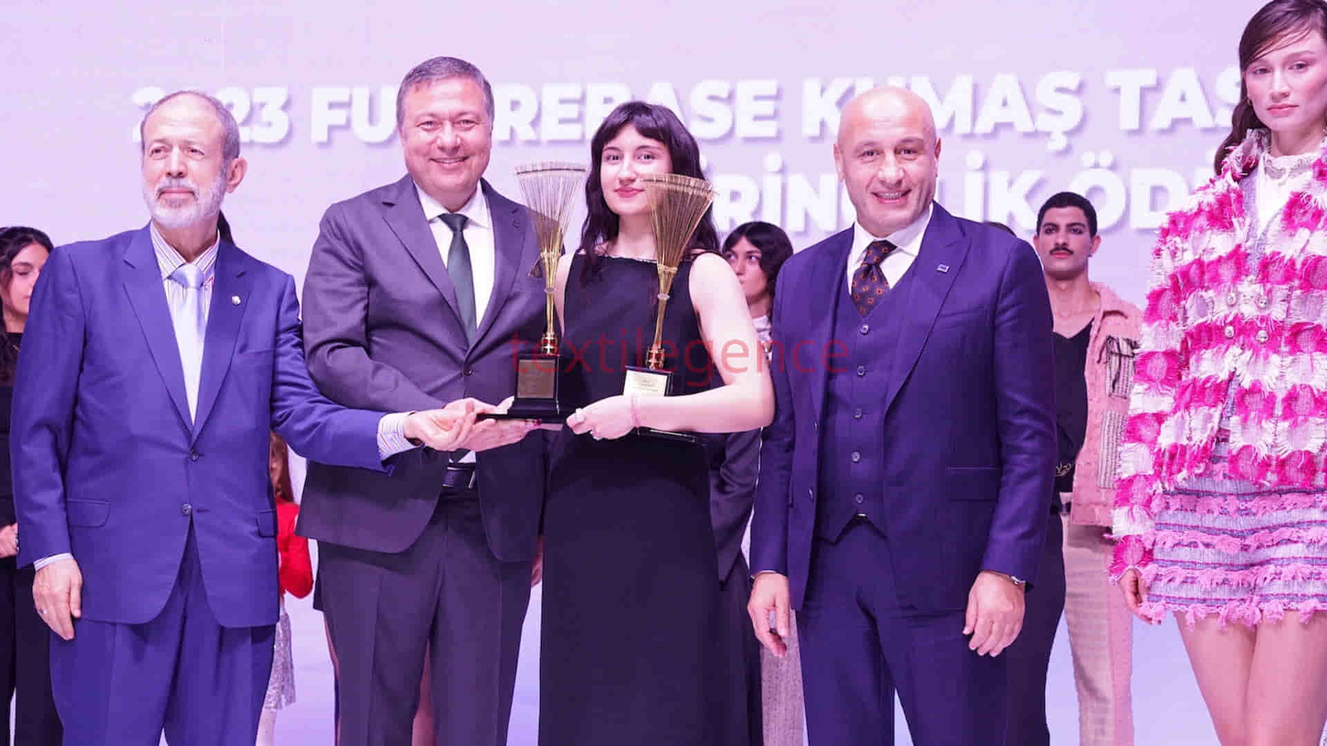 Futuretex İstanbul Kumaş Tasarım Yarışması ödülleri sahiplerini buldu  Görsel Kaynak: Futuretex