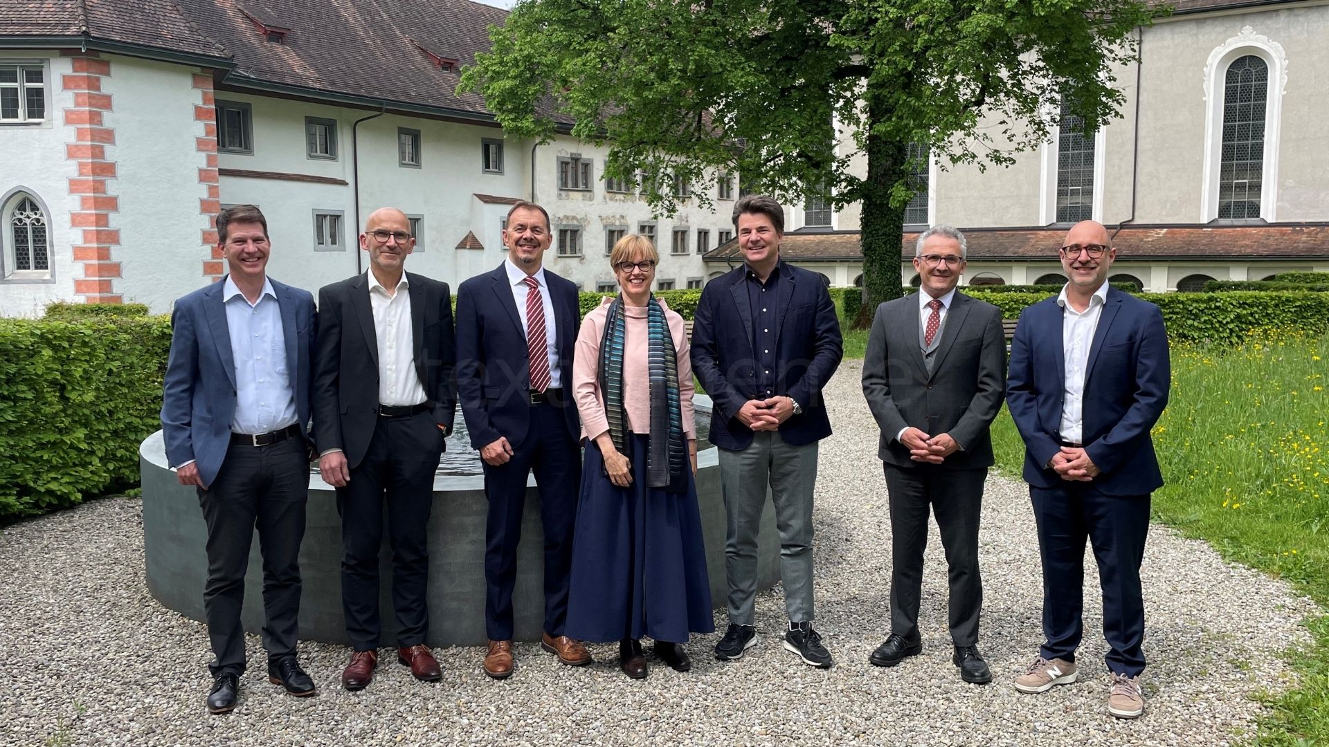 The board of the Swiss Textile Machinery Association (left to right): Ralph von Arx, Andreas Conzelmann, Davide Maccabruni, Cornelia Buchwalder (Secretary General), André Imhof, Beat Meienberger, Martin Zürcher Image Source: Swissmem