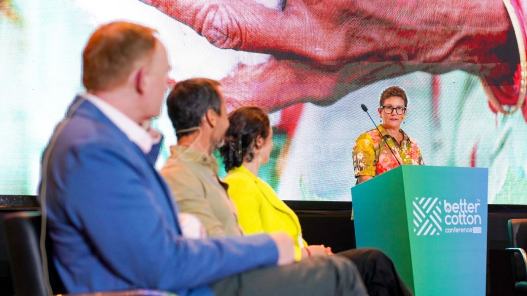 Better Cotton Konferansı 2025, dünyanın dört bir yanındaki çiftçileri ve saha düzeyindeki partnerleri merkeze alarak rejeneratif uygulamaları ve pamuğun izlenebilirliğinin çiftçiler için faydalarını tartıştı Görsel Kaynak: Better Cotton